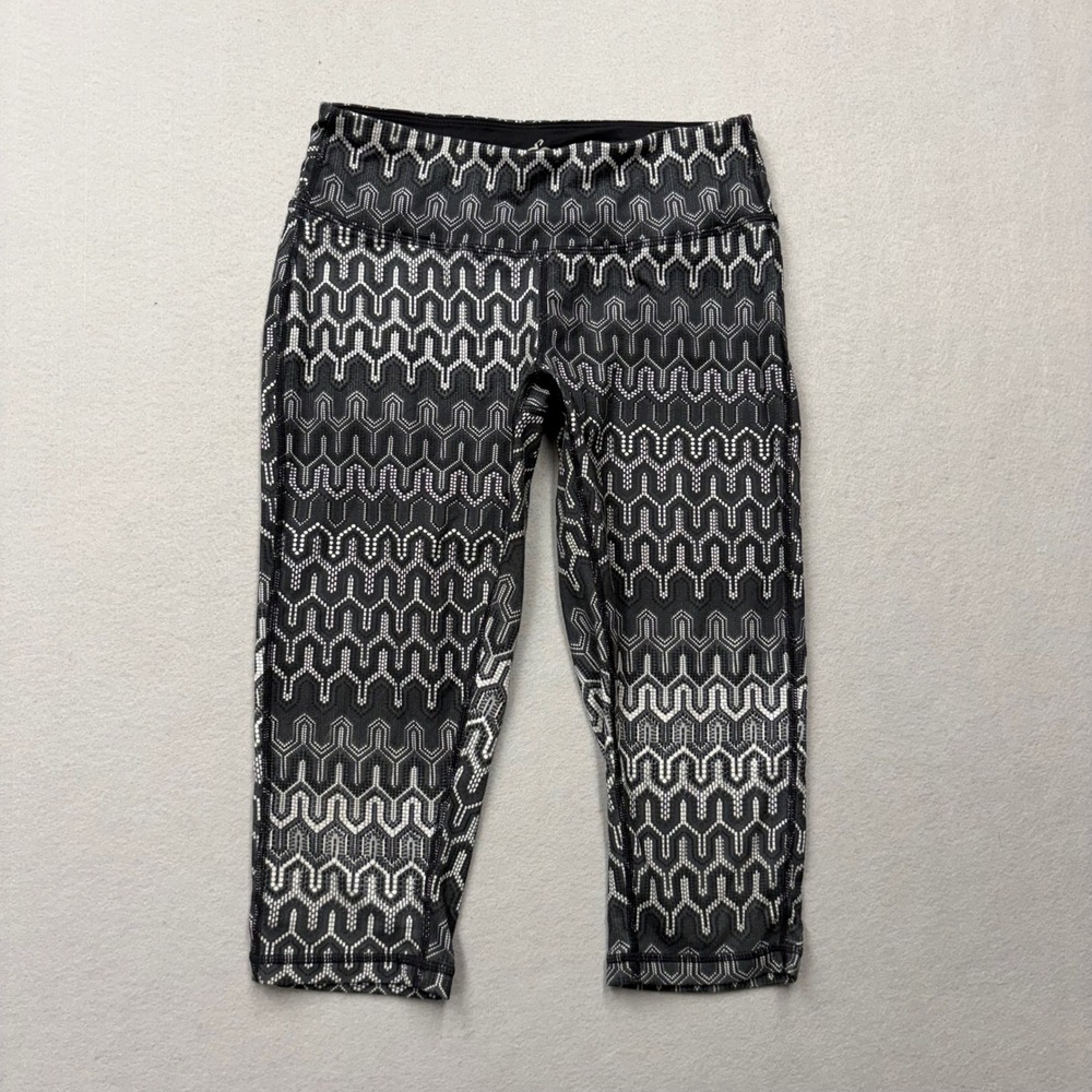 Prana Leggings Womens XS Black White Geometric Cropped Capri Athletic Yoga Pants